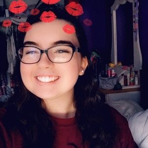 Meet your Posher, Isabella